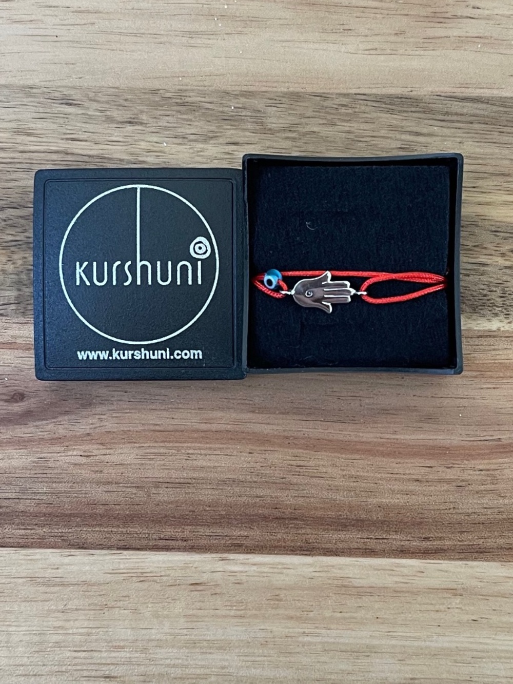 Hamsa/Evil-eye adjustable red string bracelet with jewelry box